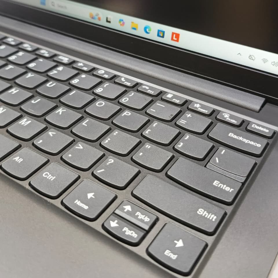 Lenovo V14 G4 IRU - 3