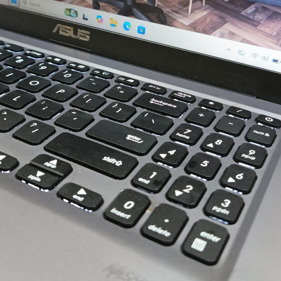 Asus A516M - 3