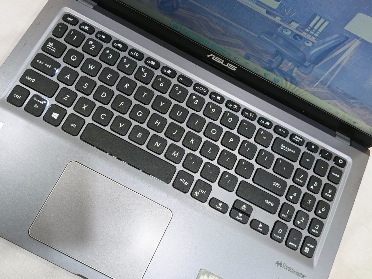 Asus A516M - 4