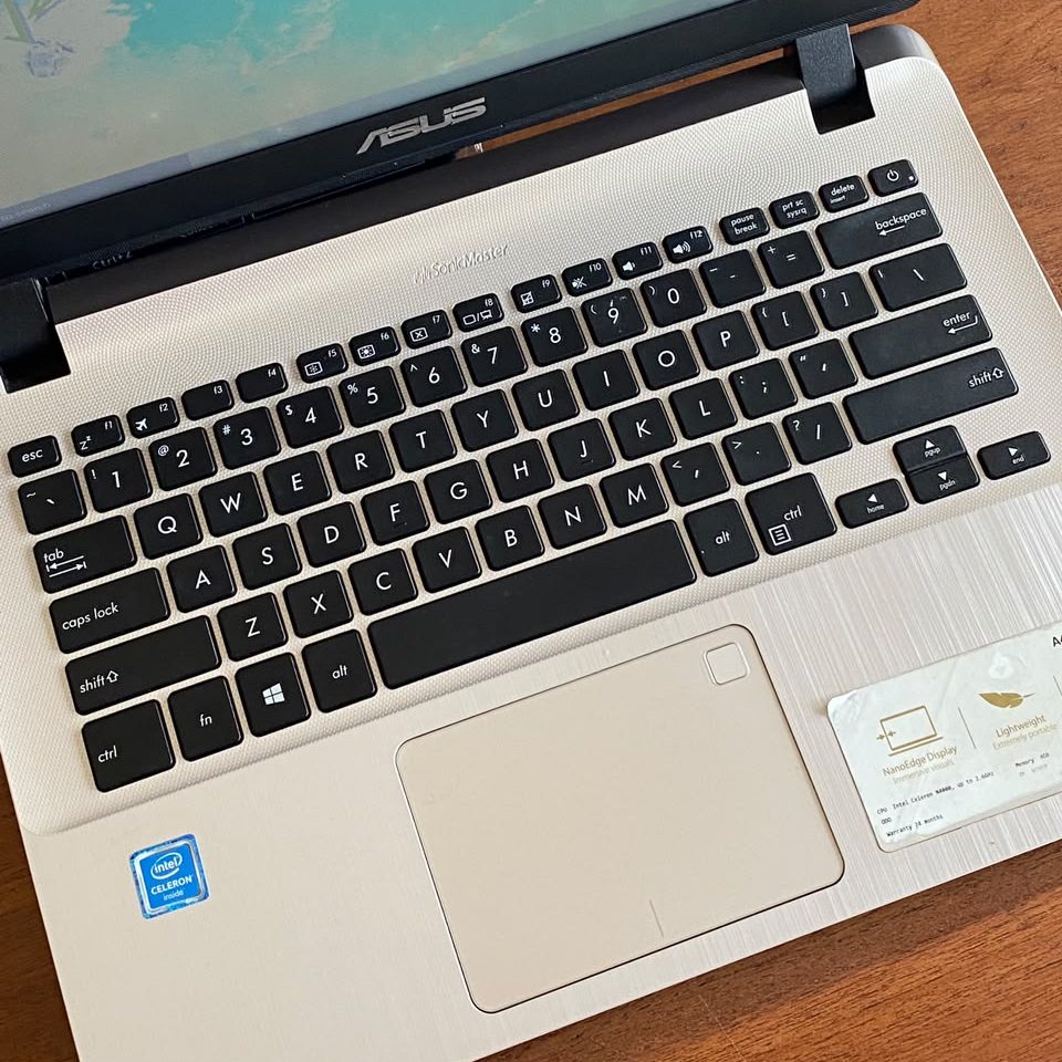 Asus Vivobook A407M_4