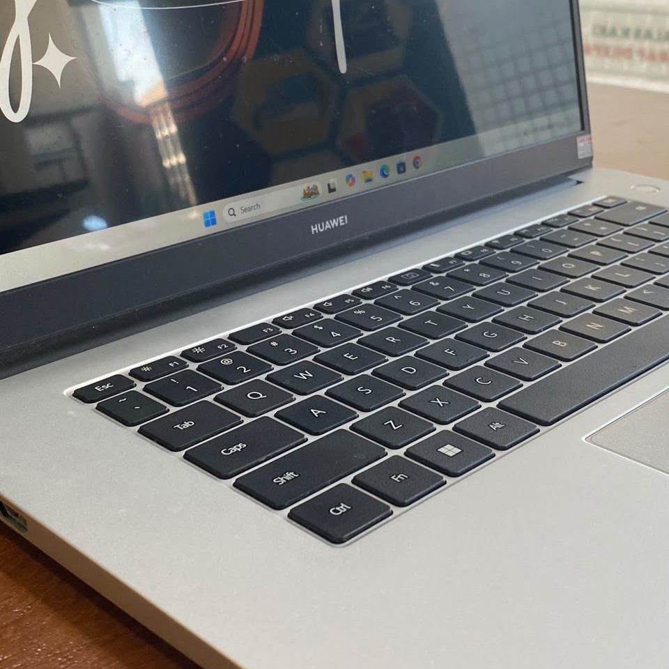 Huawei Mate Book D15_2