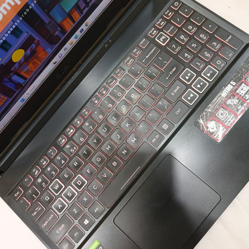 Acer Nitro 5 - 4