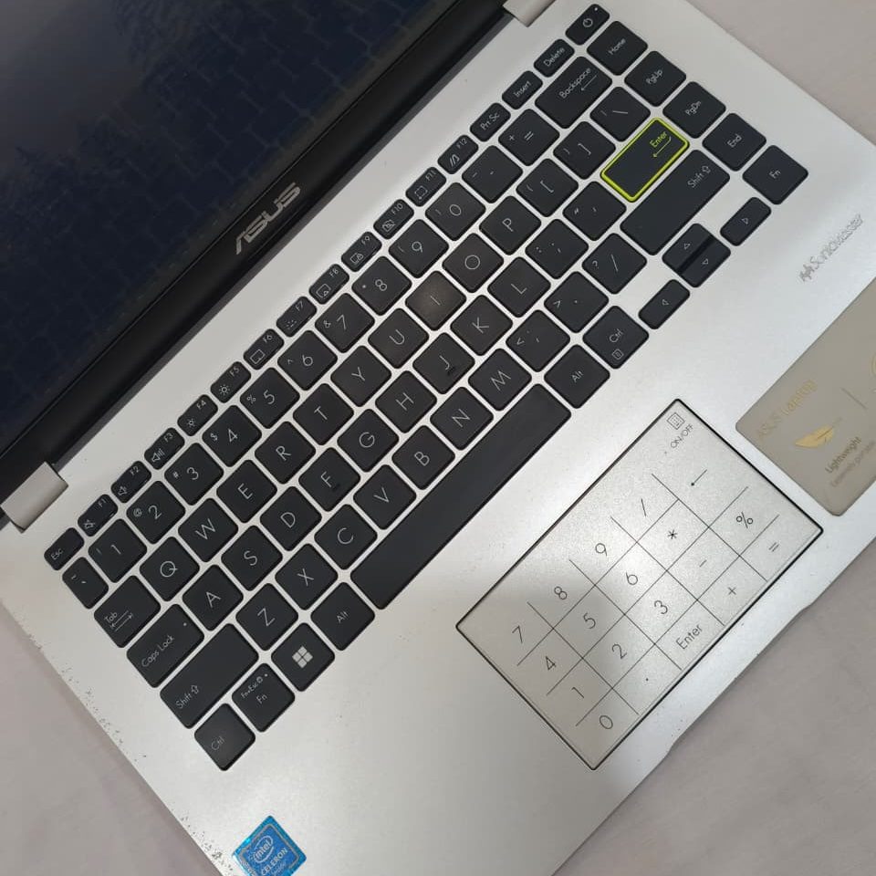 Asus E410M putih - 4