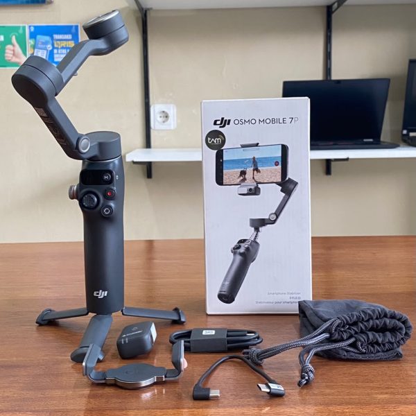DJI Osmo Mobile 7P Smartphone Stabilizer