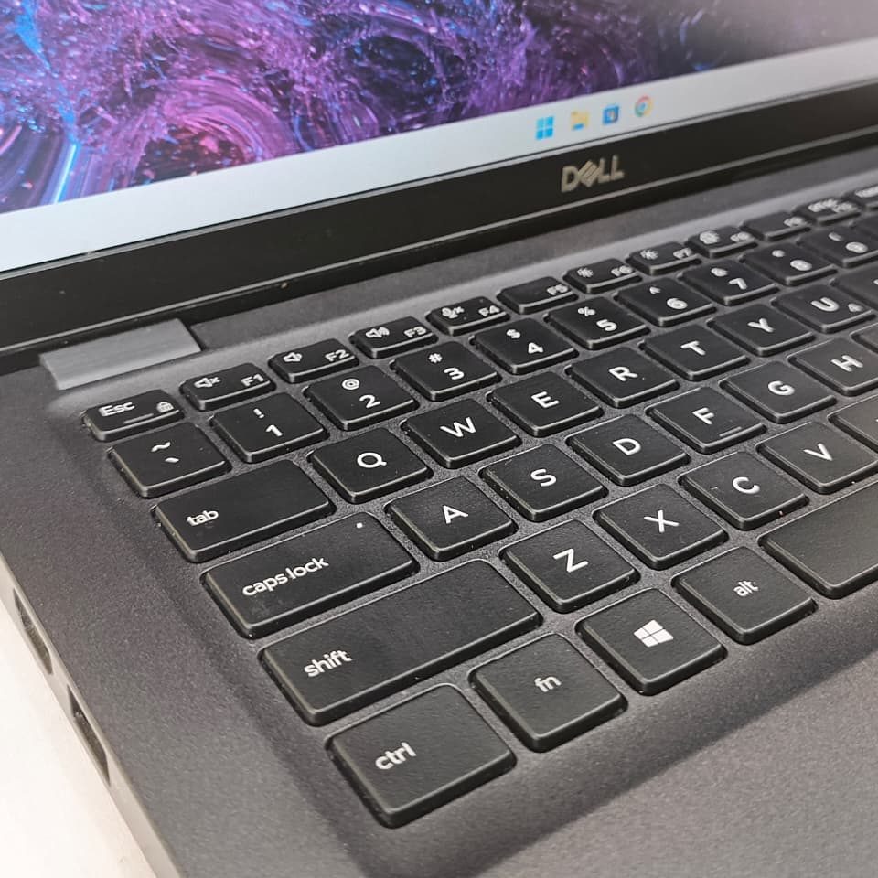 Dell Latitude 5300_2
