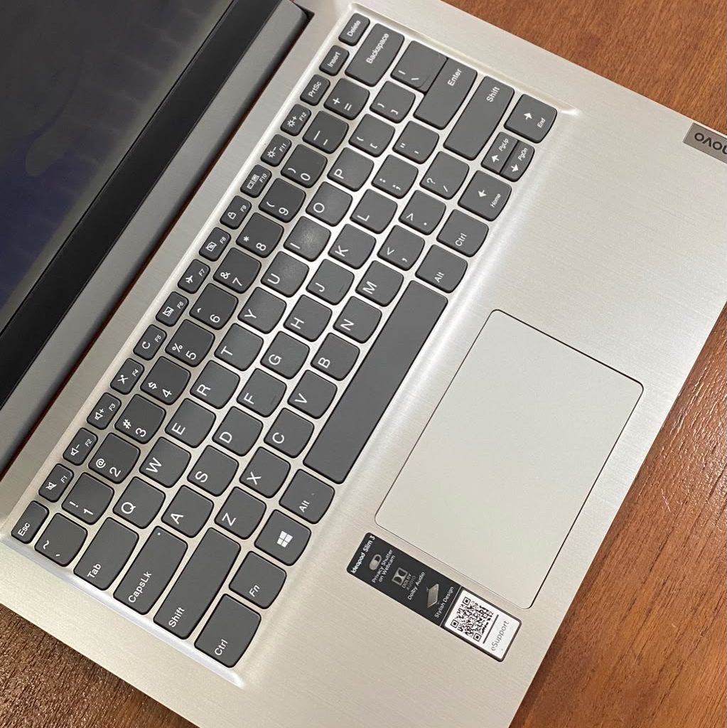 Lenovo IdeaPad Slim 3 14IGL05_4