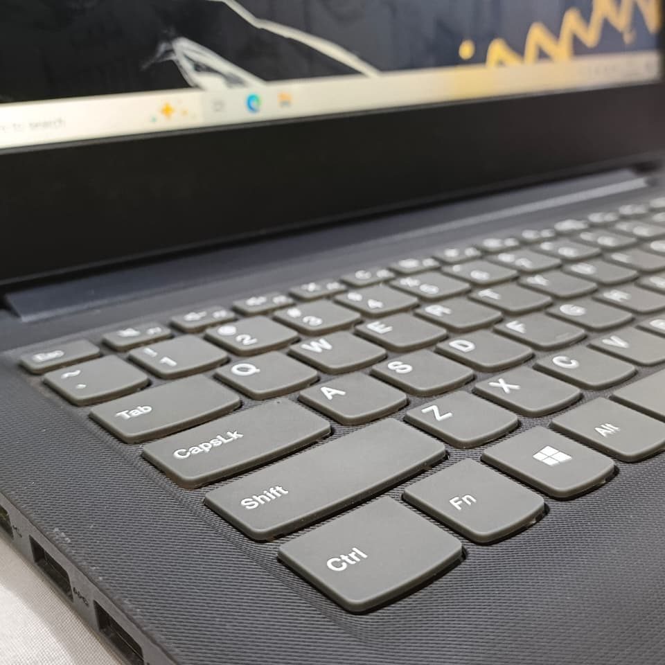 Lenovo Ideapad 3 14IGL05_2