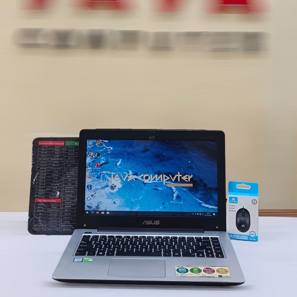 Asus A456U - 1