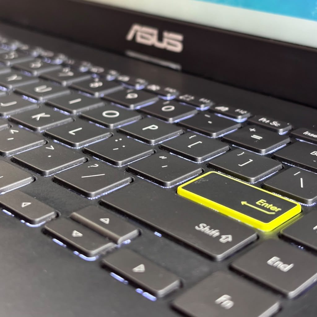 Asus E410KA0_4