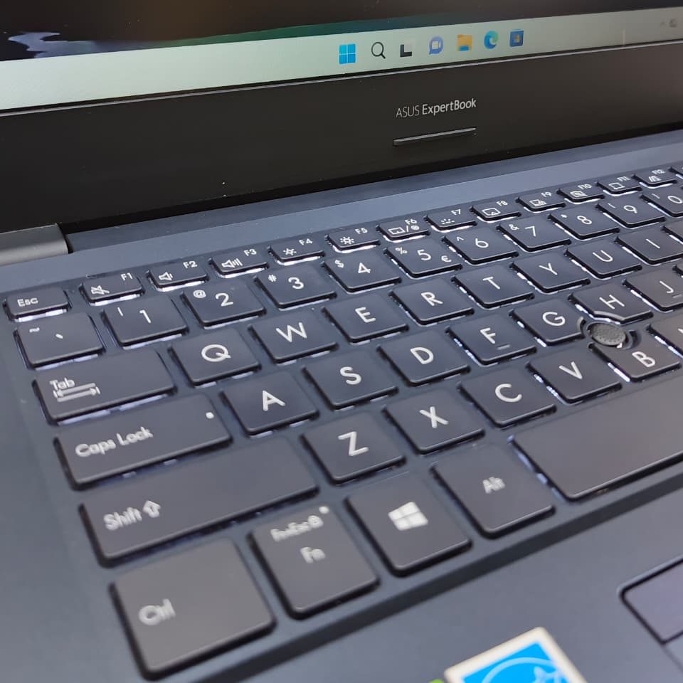 Asus Expertbook - 2