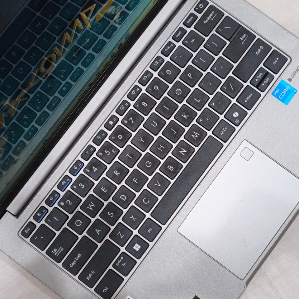 Asus Expertbook P1403CVA_4